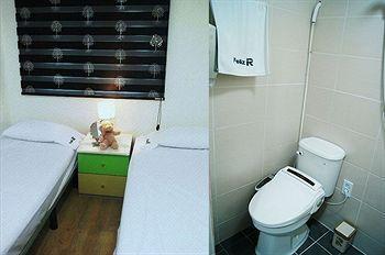 Hostel Feliz Guesthouse, Station Seoul