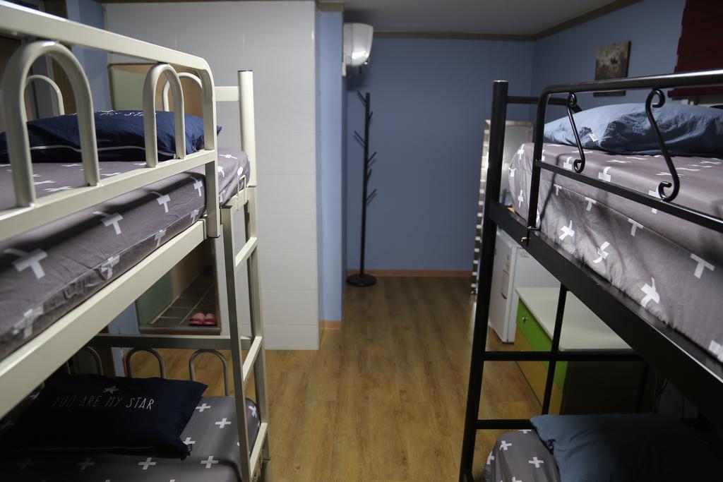 Feliz Guesthouse, Station *