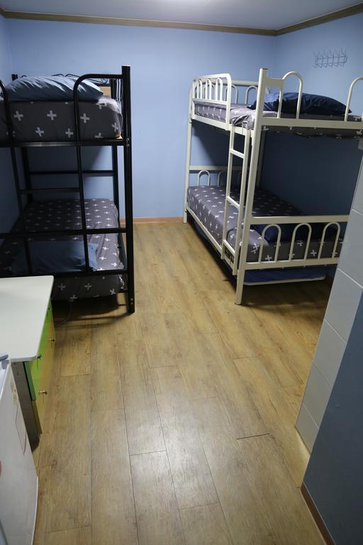 Feliz Guesthouse, Station Hostel Seoul