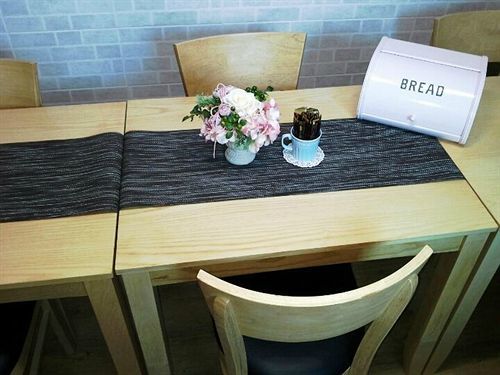 Feliz Guesthouse, Station Hostel Seoul