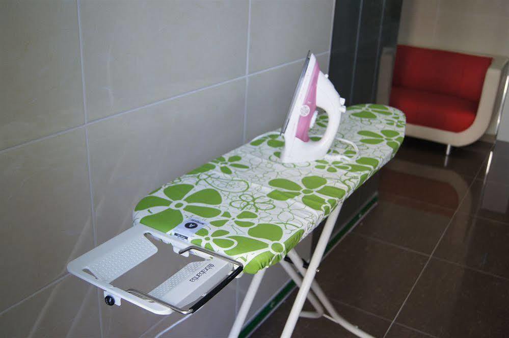 Feliz Guesthouse, Station Hostel Seoul